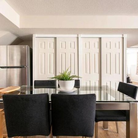 Self Check-In Spacious Apartment With Full Kitchen Ottawa Exterior foto