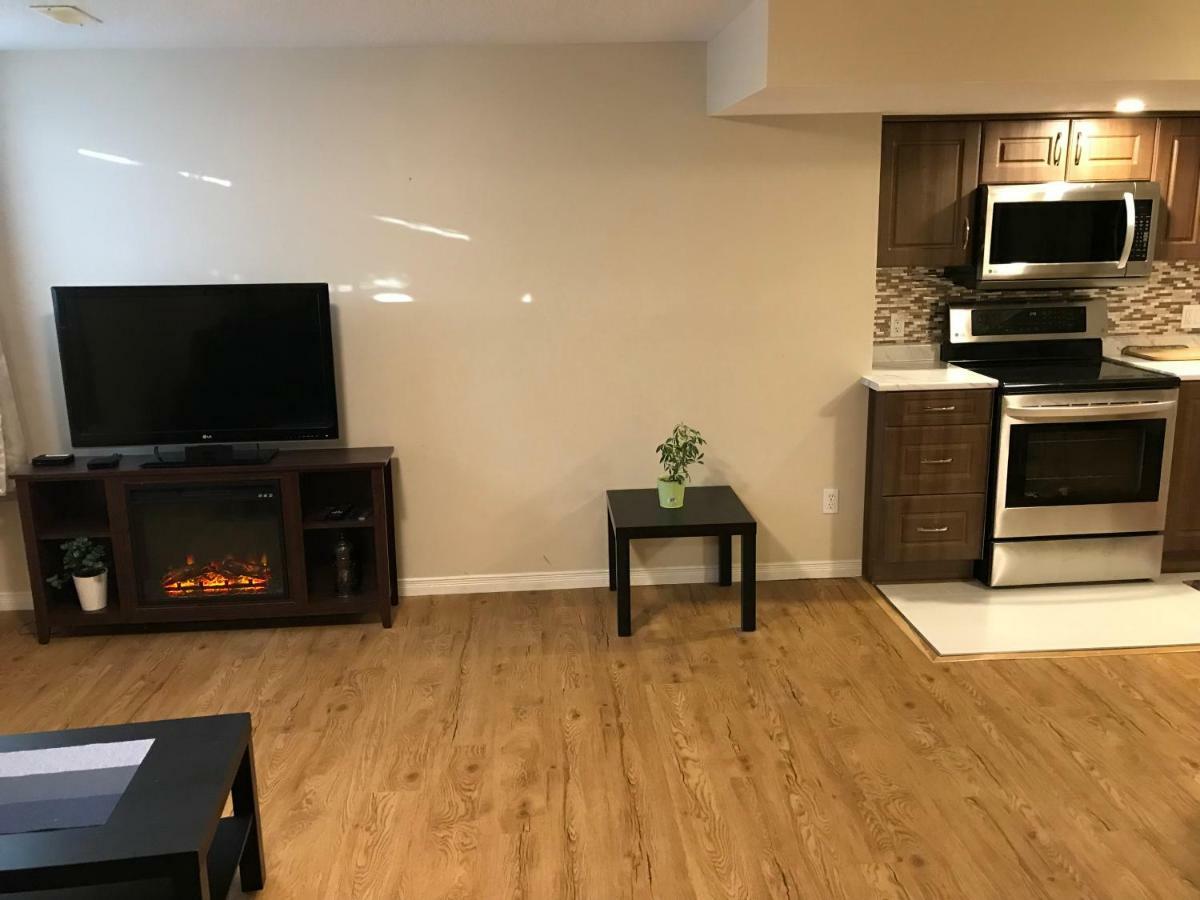 Self Check-In Spacious Apartment With Full Kitchen Ottawa Exterior foto